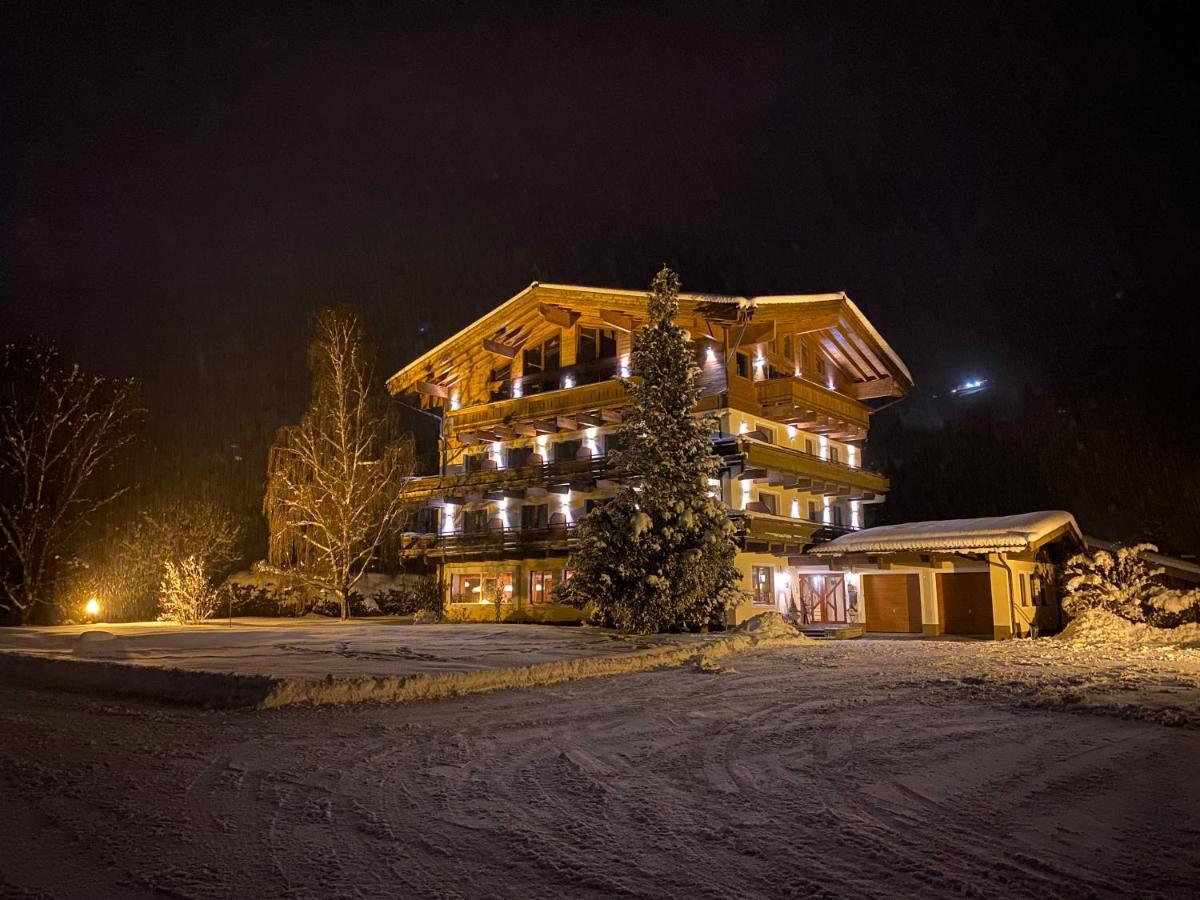 Pension Dorferwirt Bramberg am Wildkogel Esterno foto